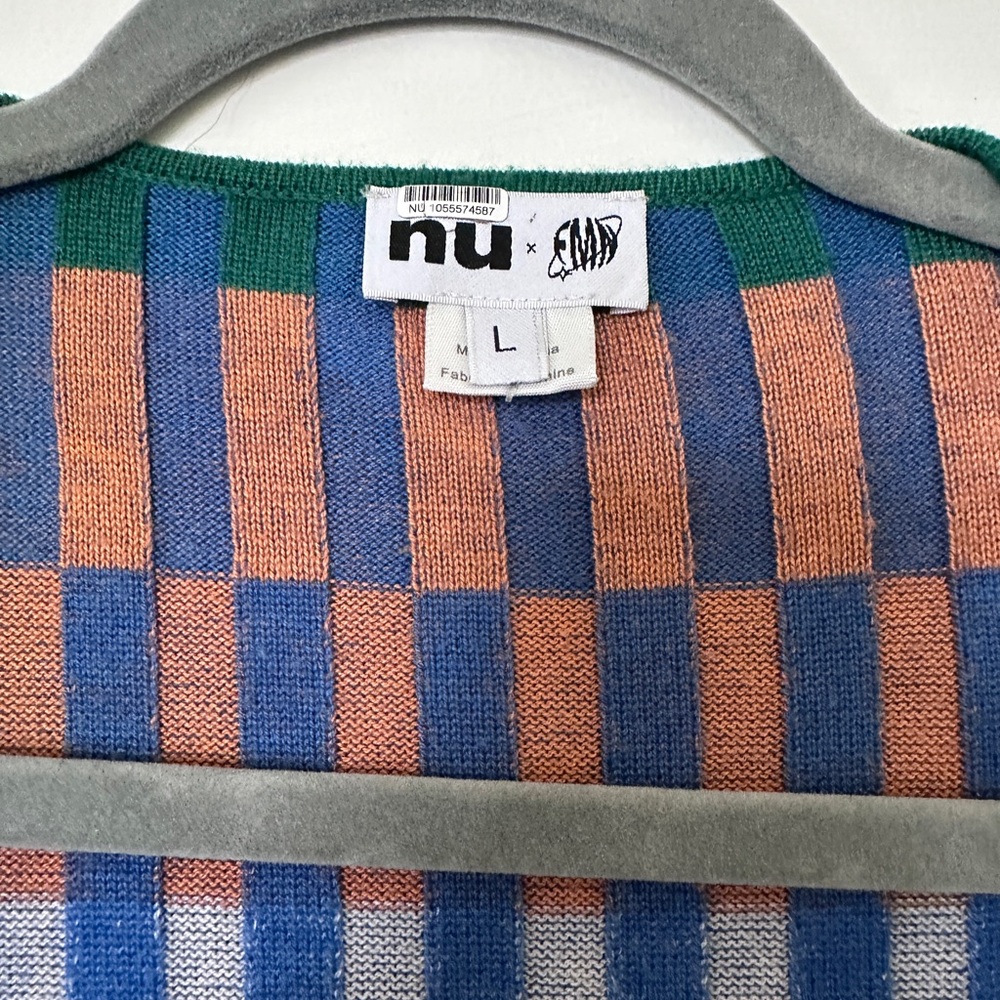Colorful Striped Crop Top - Picture 3 of 5